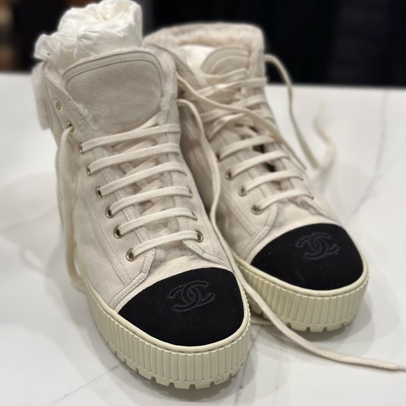Chanel high tops - Picture 1 of 4